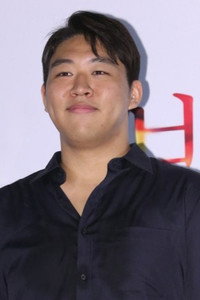 최준하